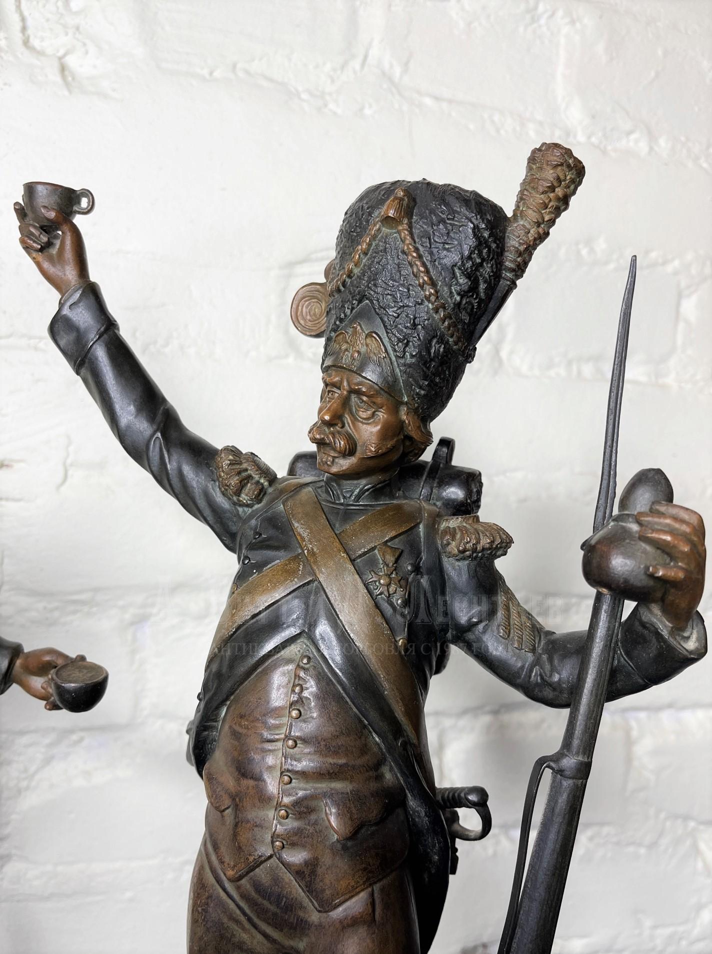 Бронзовая скульптура на военную тему 